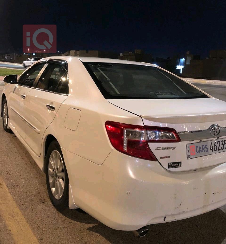 تۆیۆتا کامری